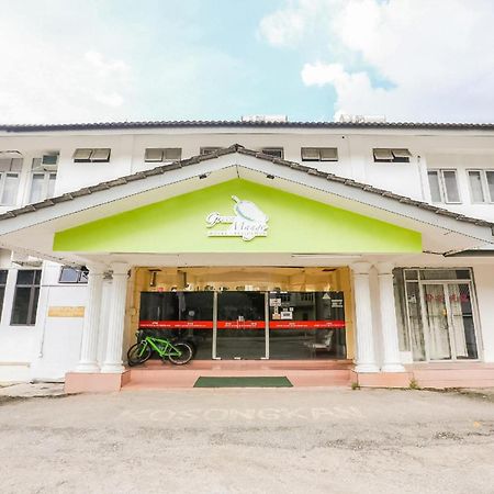 Oyo 89438 Green Mango Sri Cemerlang Kota Bharu Exterior foto